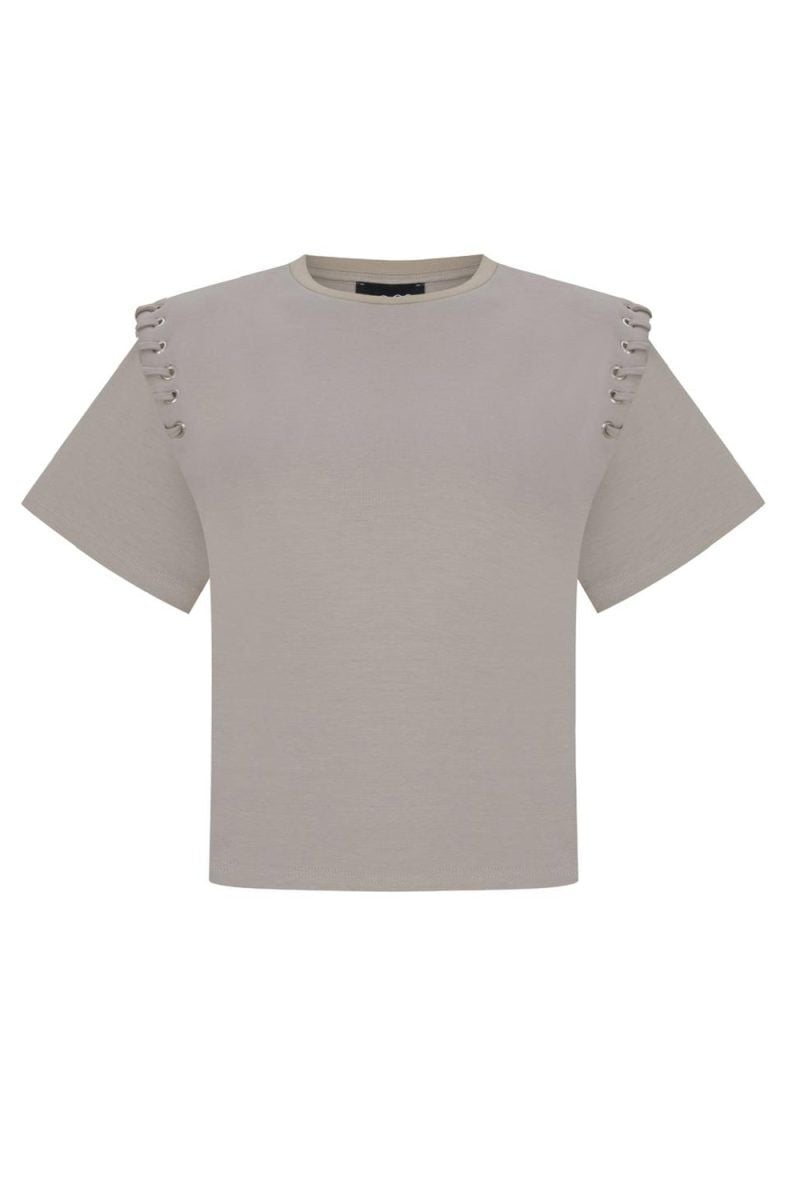 GLORIA TSHIRT GOLD DETAILS