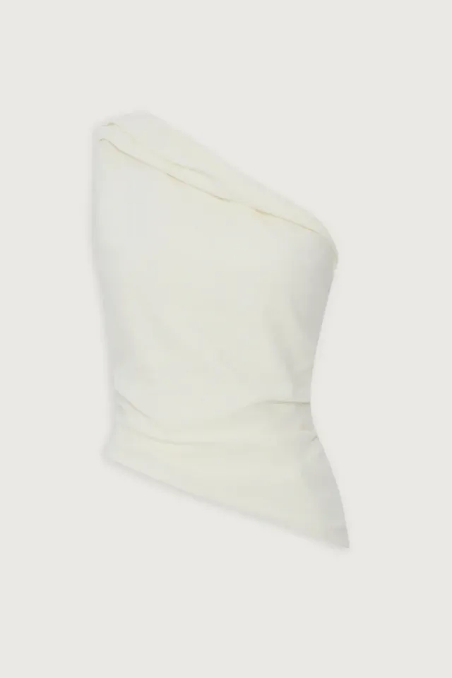AUGUST TOP