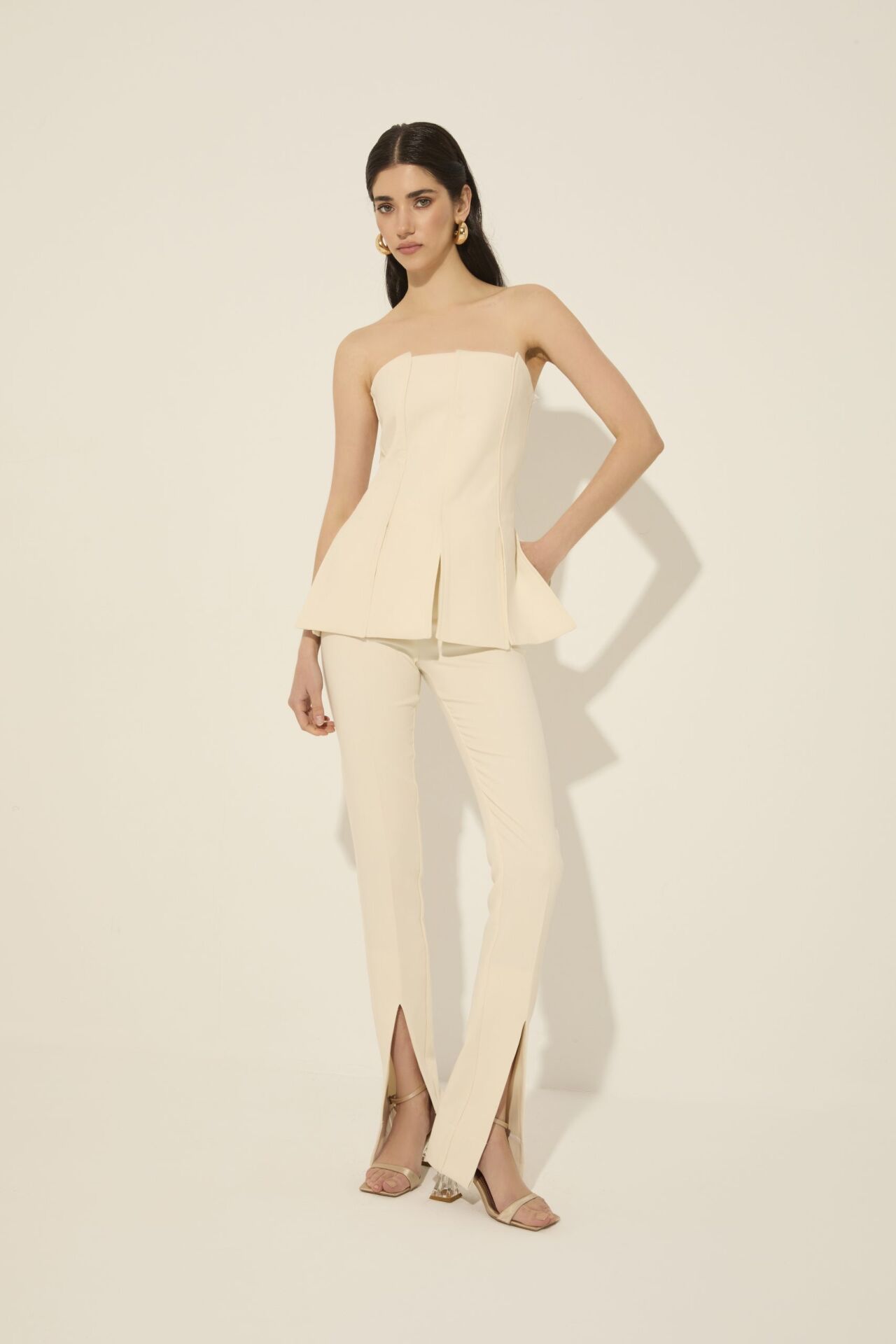 Yüksel Bel Paça Yırtmaç Detaylı Pantolon